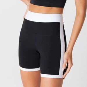 Gigi C Natasha Biker Short. Black/white Sz M. NWOT. RP$88